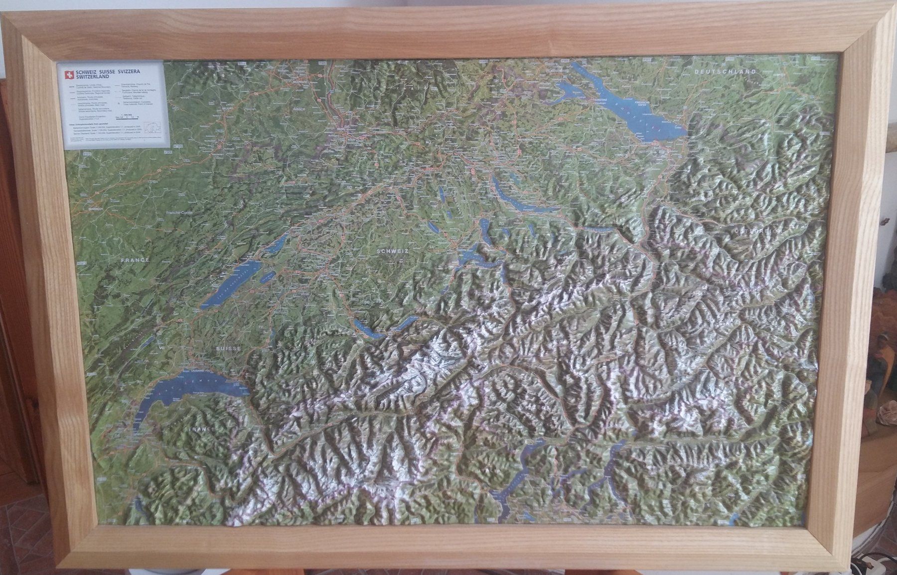 Cartine & Atlanti: Carte de la Suisse en relief – Nuovo (secondo la descrizione) da Crans-Montana venduto da Camphill