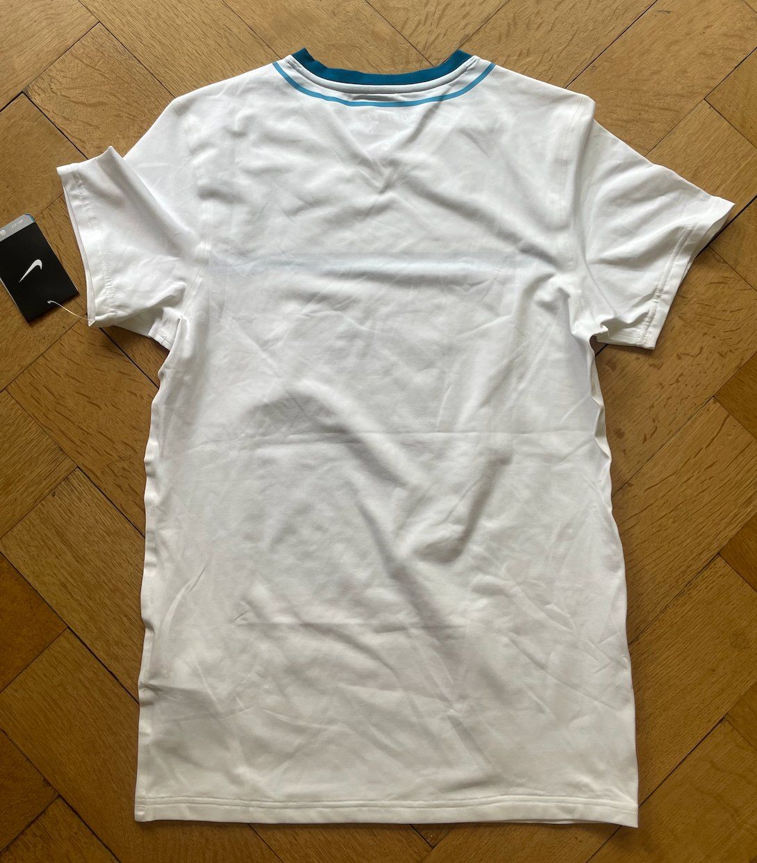 Nike T-shirt: Nike RF T-Shirt – Nuovo (secondo la descrizione) da Zürich venduto da rob_z62d 1