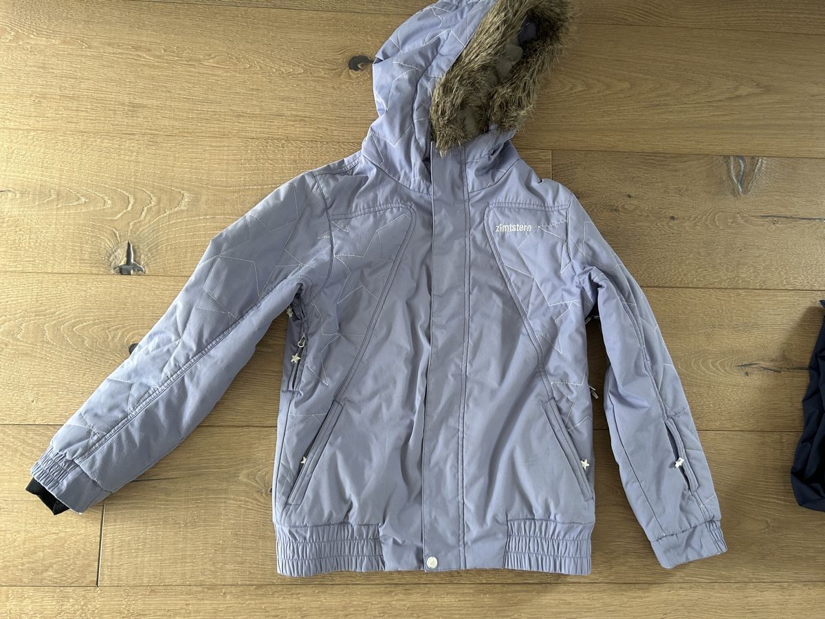 Lotti & Set di vestiti: Winterkleiderpaket Mädchen 146-164 – Usato da Winterberg ZH venduto da Amina023 5