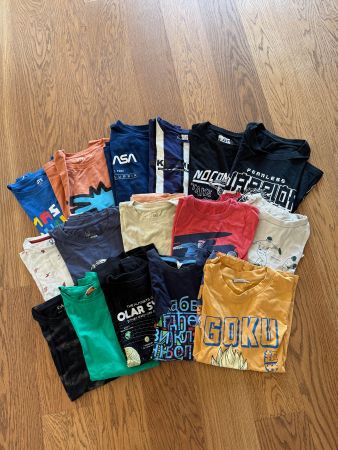 16 x einzigartige T-Shirts für Kinder, Gr. 152, neuwertig