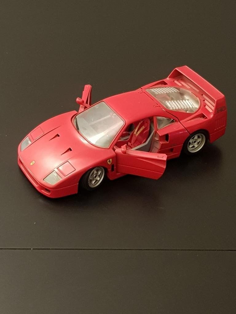 Ferrari Modellini d'auto: Modellauto Ferrari F40 – Usato da Basel venduto da perfect-day