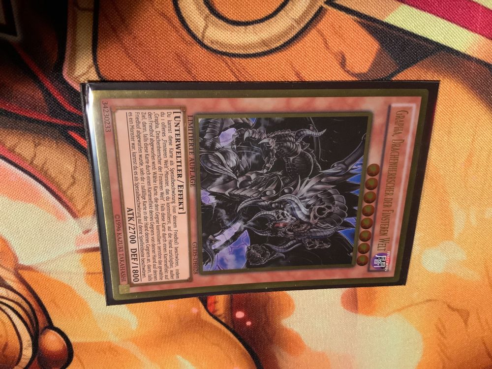 Yu-Gi-Oh! Sammelkarte 'Beiige, Frontkämpfer Der Finsteren Welt' – 1. Auflage, Inkl. GWINDI Schutzhülle & Bonuspunkte