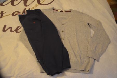 TAILLE 146-152 - 2 VESTES
