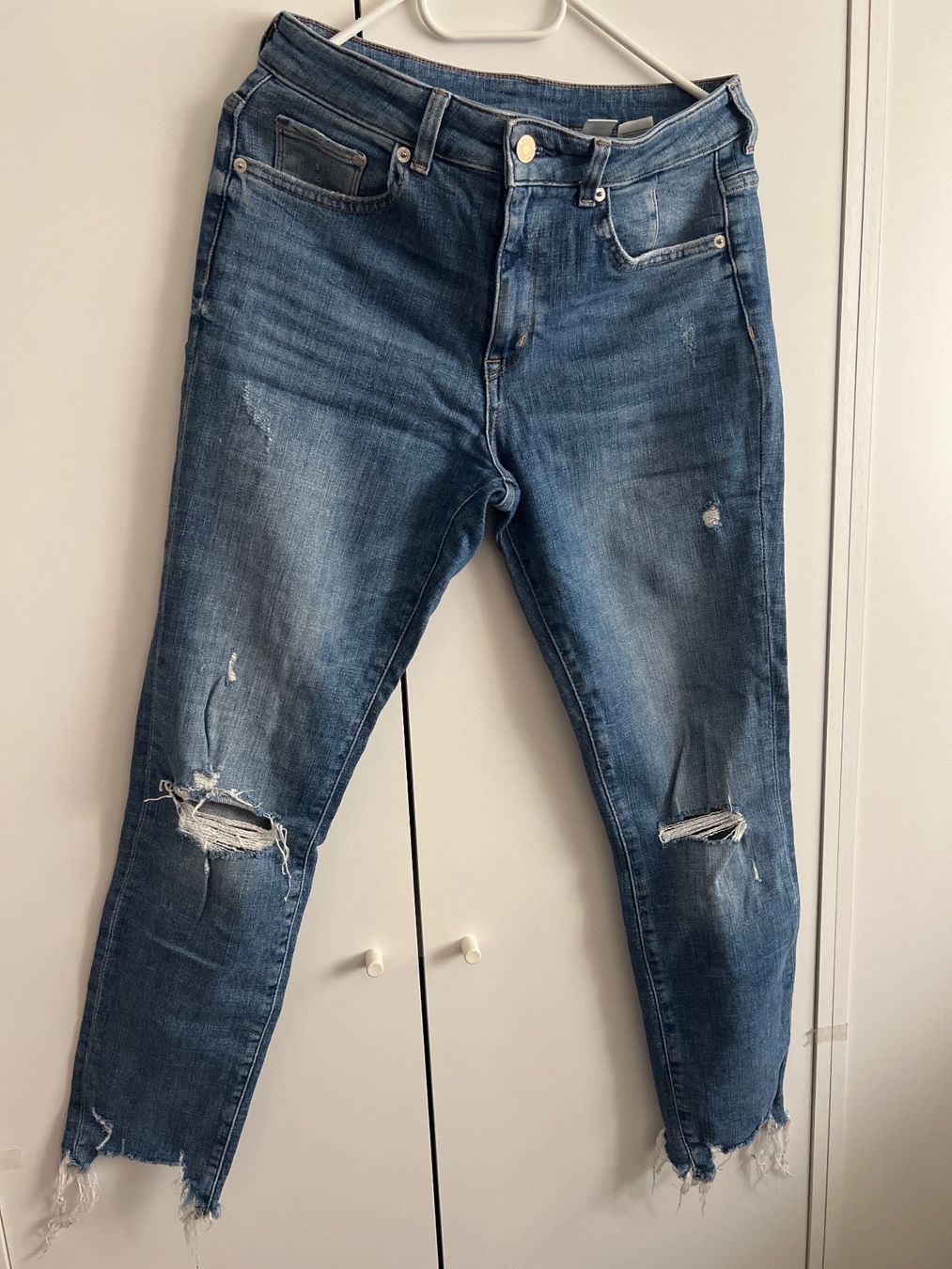 H&M Jeans: Jean skinny taille 36/38 H&M – Gebraucht aus Renens VD von sar_bwz5