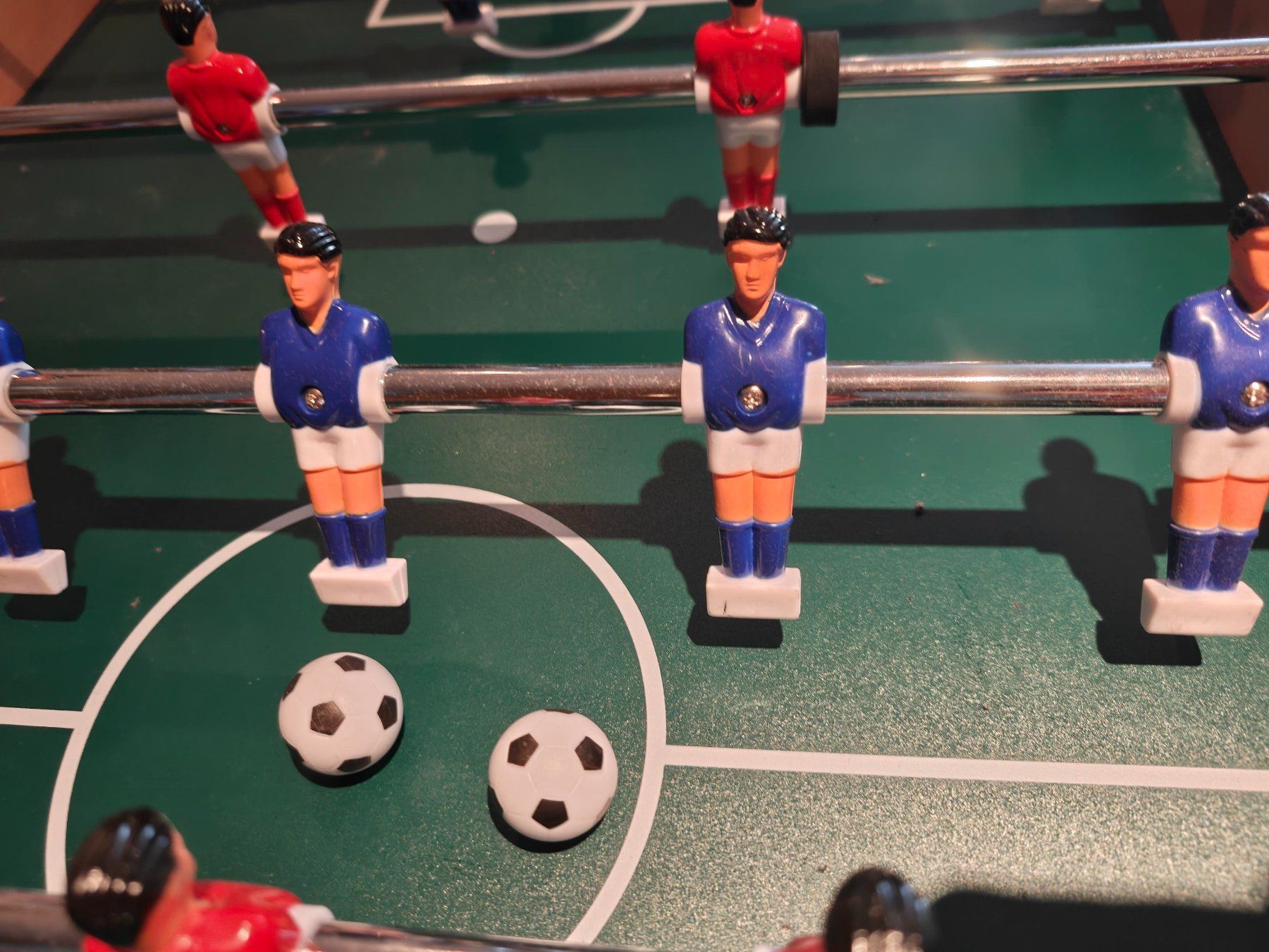 Jeux: Tischfussball mit 2 Bällen – D'occasion à Grub AR par Herthaner23 2