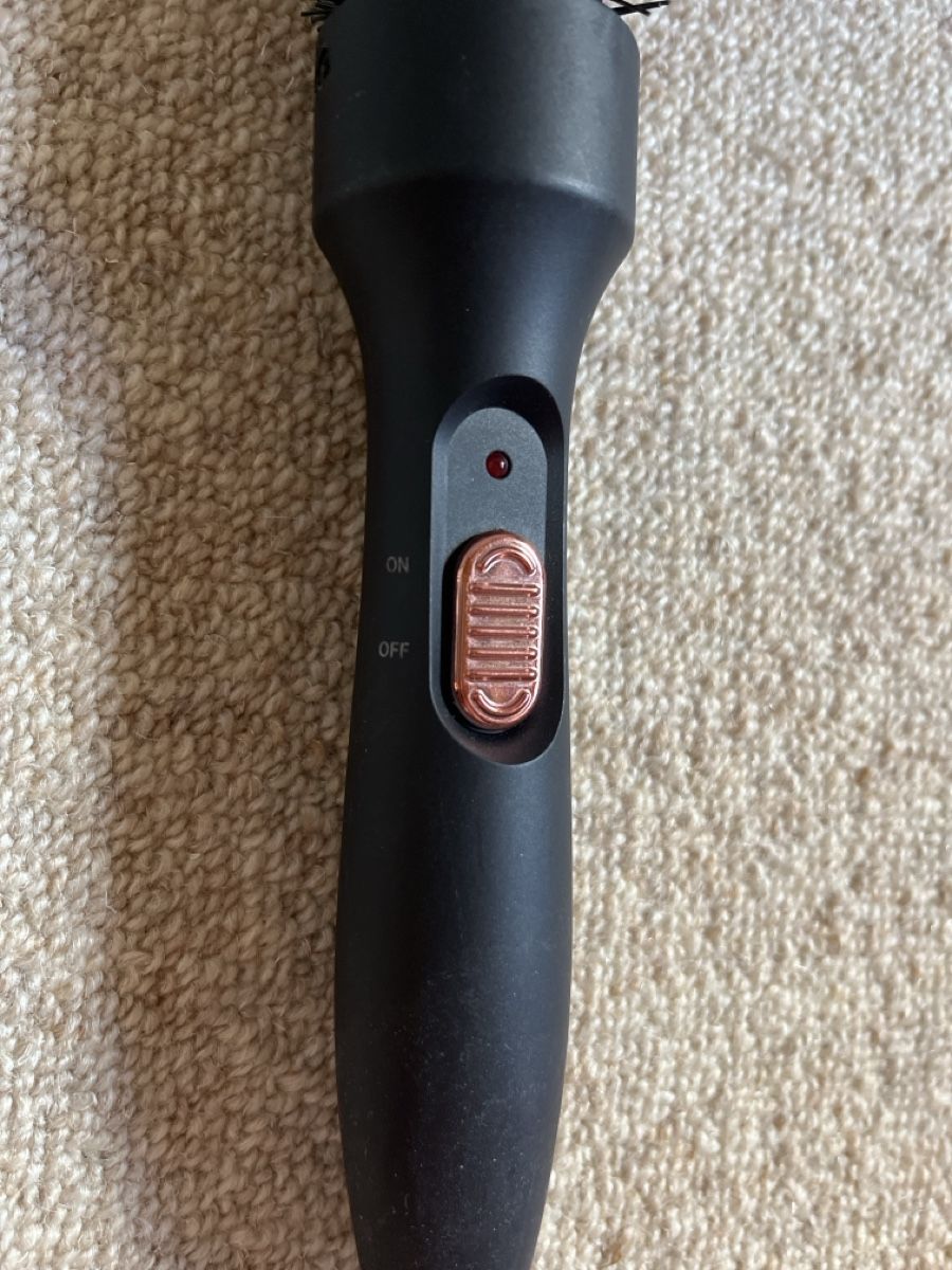 Sonstige Haarpflege: Thermalbürste 40mm Durchmesser – Neu (gemäss Beschreibung) aus Mönchaltorf von sop_77lq 1