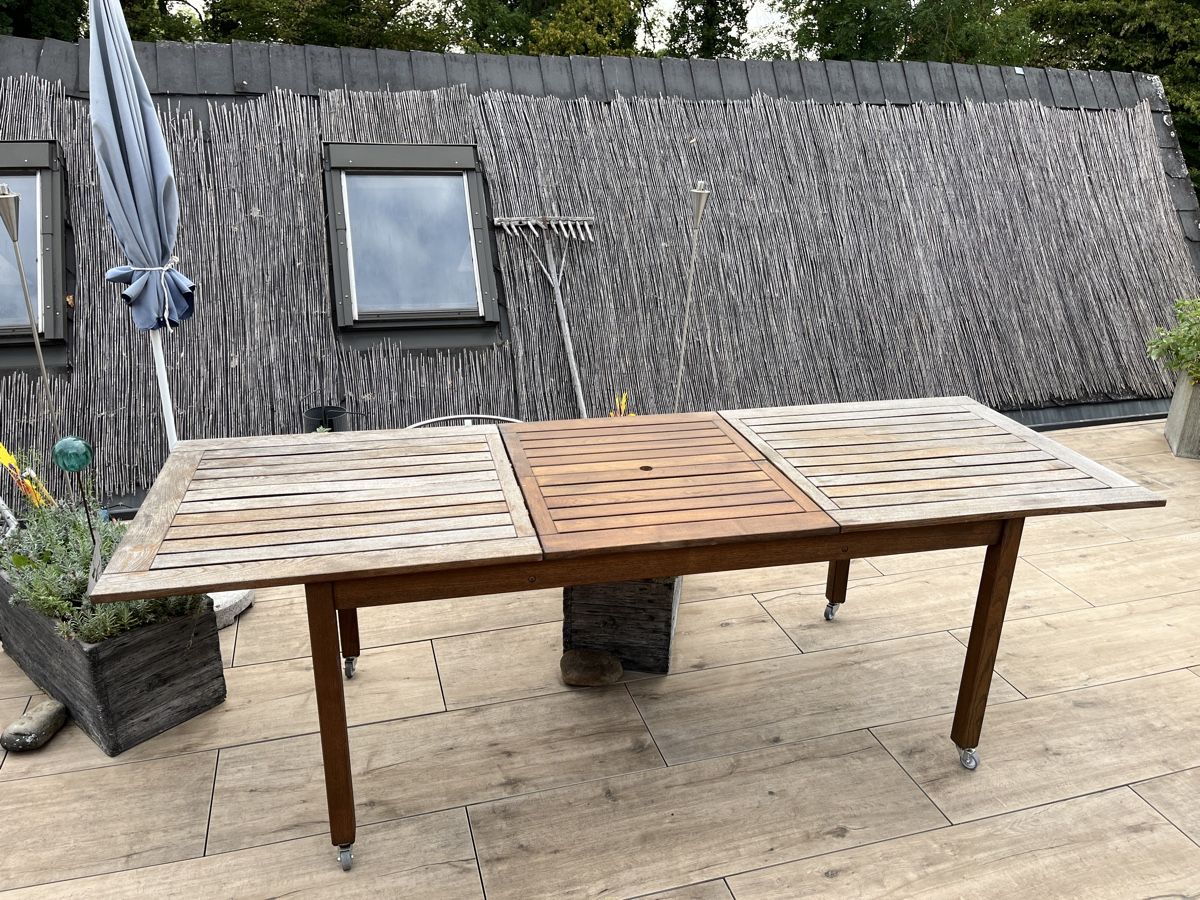 Set de table et chaises: Gartentisch mit 6 Stühlen – D'occasion à Buchs AG par chreiebaum 5