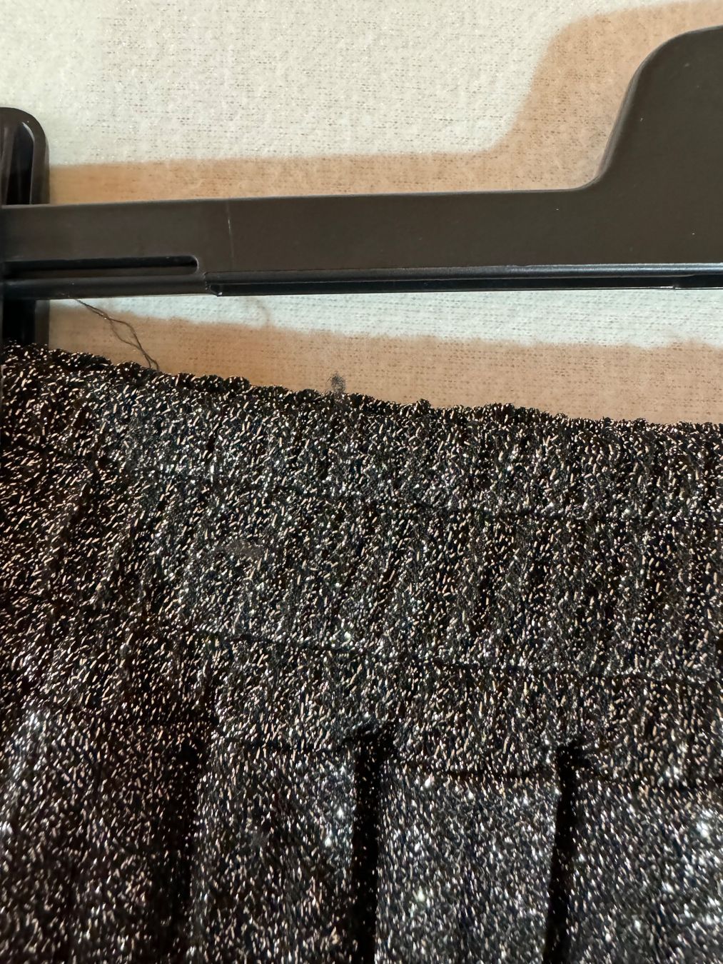 Guess Röcke: Glitzernder schwingender Rock von Guess Gr. 36 – Gebraucht aus Grosswangen von second_hand_dress 3