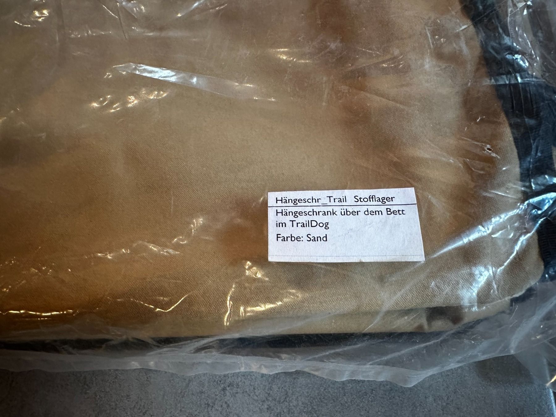 Camping Fahrzeuge: Hängeschrank TrailDog sand - NEU & OVP – Neu und originalverpackt aus Mittelhäusern von curi-drummer 1