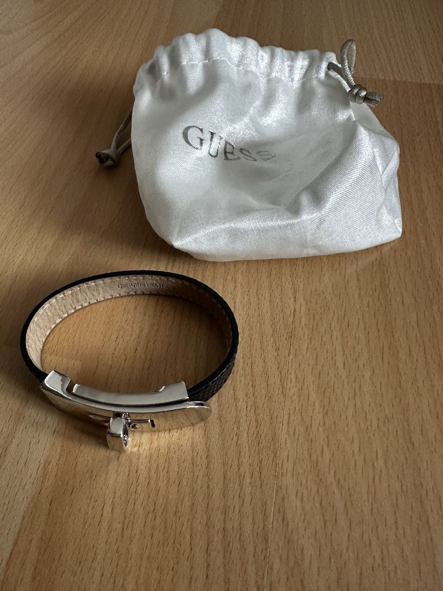 Guess Armbänder & -reifen: Guess Armband  – Gebraucht aus Bendern von konyali 1