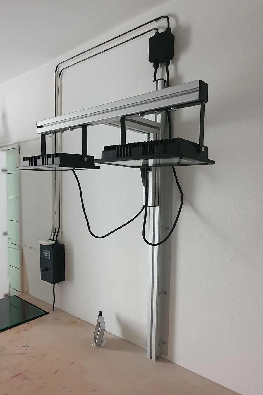 Tutti gli attrezzi: DIY Belichtungseinheit – Usato da Basel venduto da Postbuero