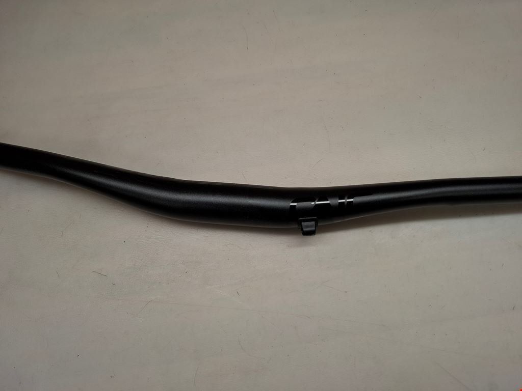 OneUp Pezzi di ricambio: OneUp Components Alu Lenker 780mm, 20mm Rise – Nuovo (secondo la descrizione) da Sirnach venduto da reign_tg 1