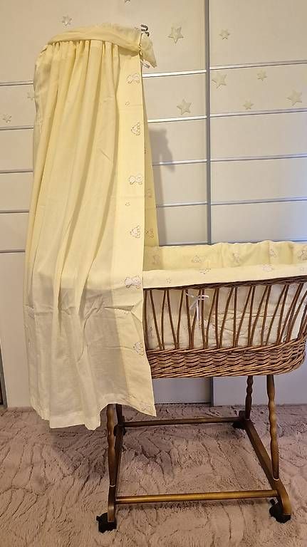 Wiegen & Stubenwagen: Stubenwagen ( nicht gebraucht) – Gebraucht aus Winterthur von Happy-Baby 2