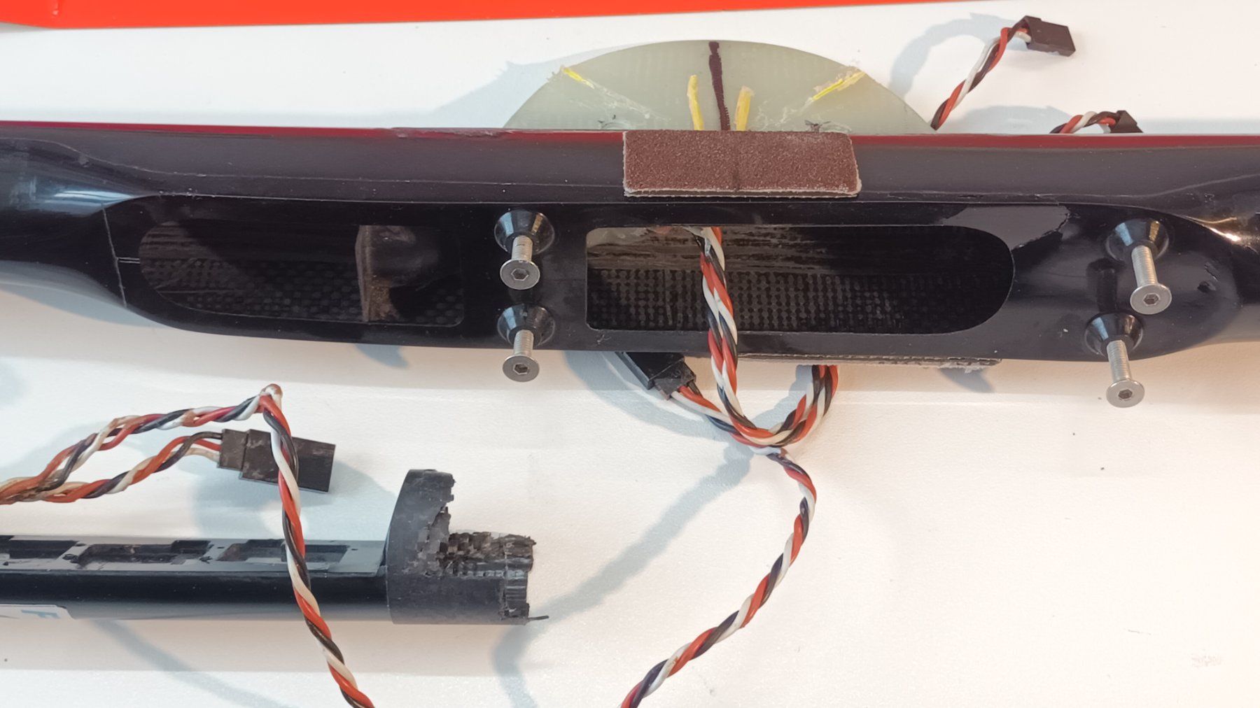 Modellismo RC: EDGE  F5J   TOTALSCHADEN – Difettoso da Nänikon venduto da vgc1 8