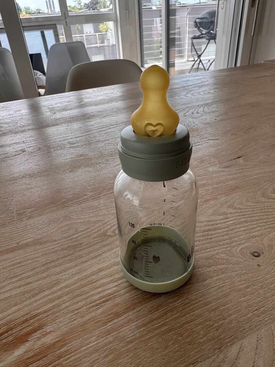 Bibs Repas pour bébés: Bibs Babyflaschen 150ml – D'occasion à Pfäffikon ZH par Korinschen 1