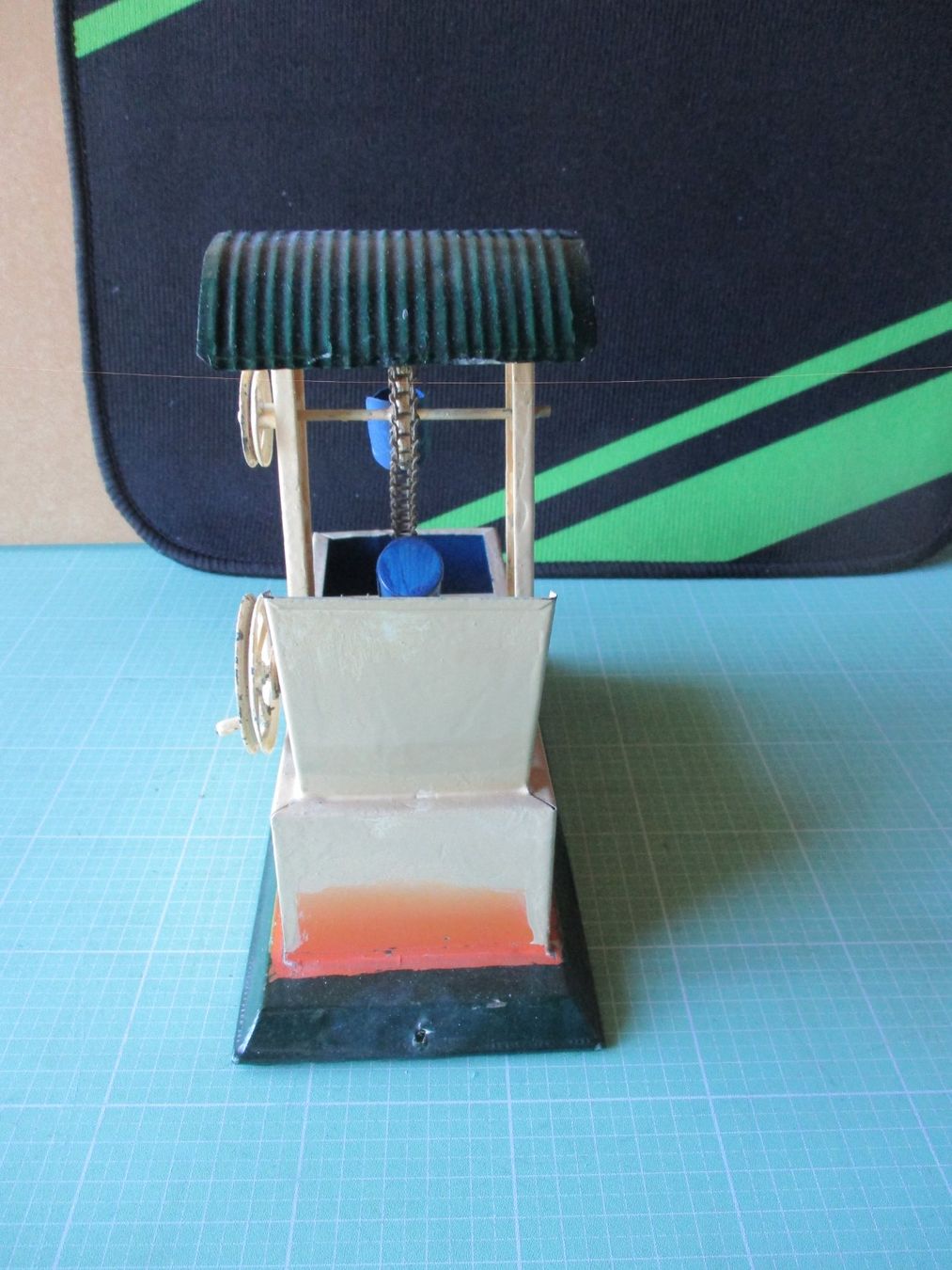 Kit di modellismo & Modellini statici: Antriebsmodel  Wasserbrunnen Blechspielzeug – Usato da Ottikon Gossau ZH venduto da hokuspokus 4