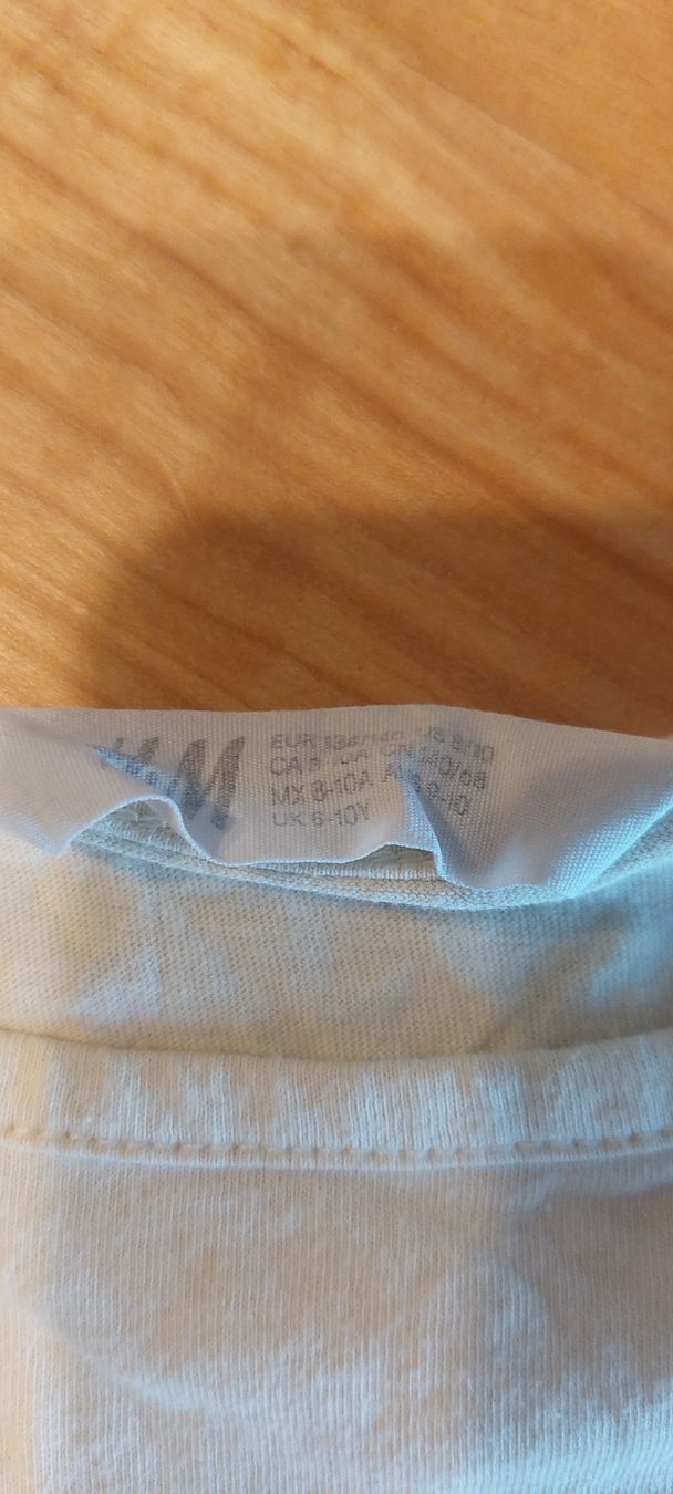 H&M Camicette, T-shirt & Top: 2 Sommer Shirts ärmellos, Grösse 134/140 – Usato da Freidorf TG venduto da Suge 2