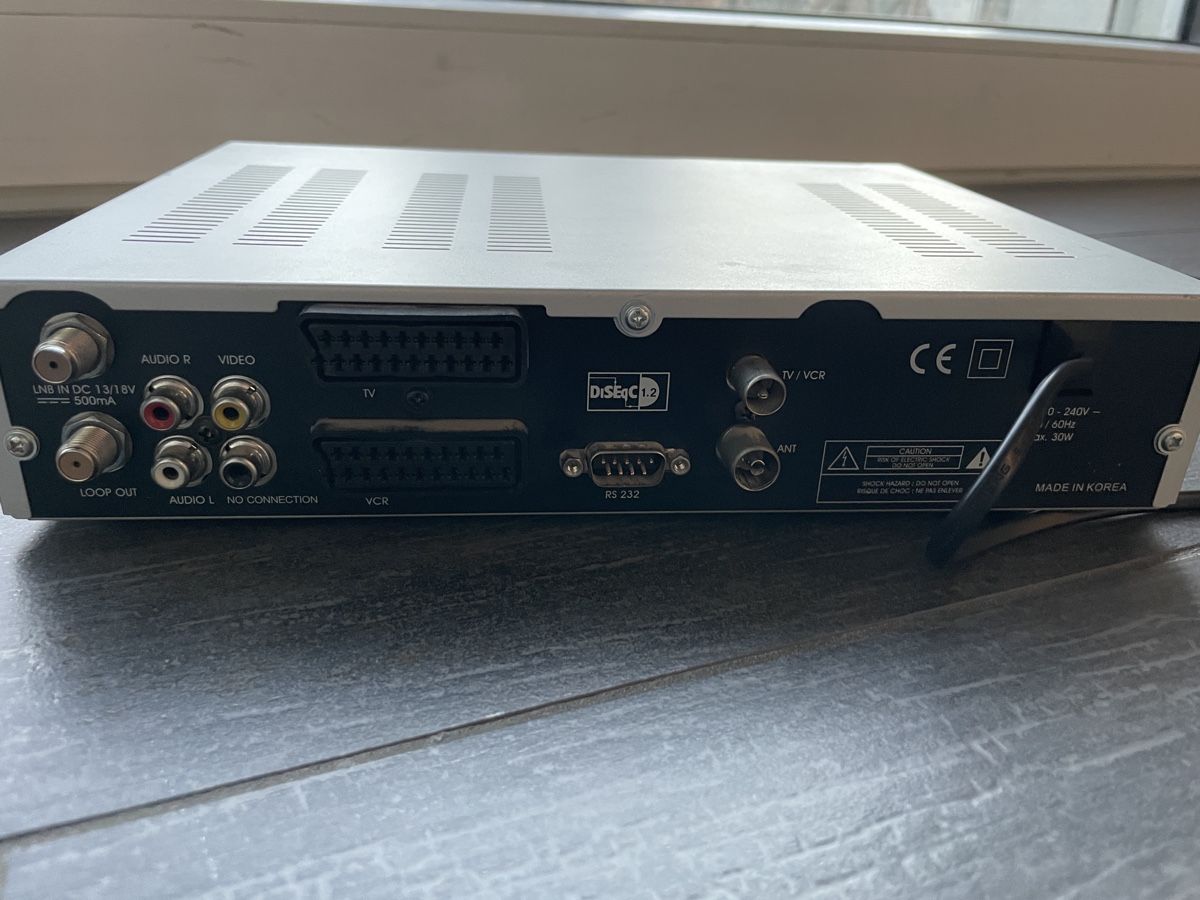 Ricevitori: Digitaler Satelliten Receiver Commander 5000 IR – Usato da Kreuzlingen venduto da The.KNGE.Family 2