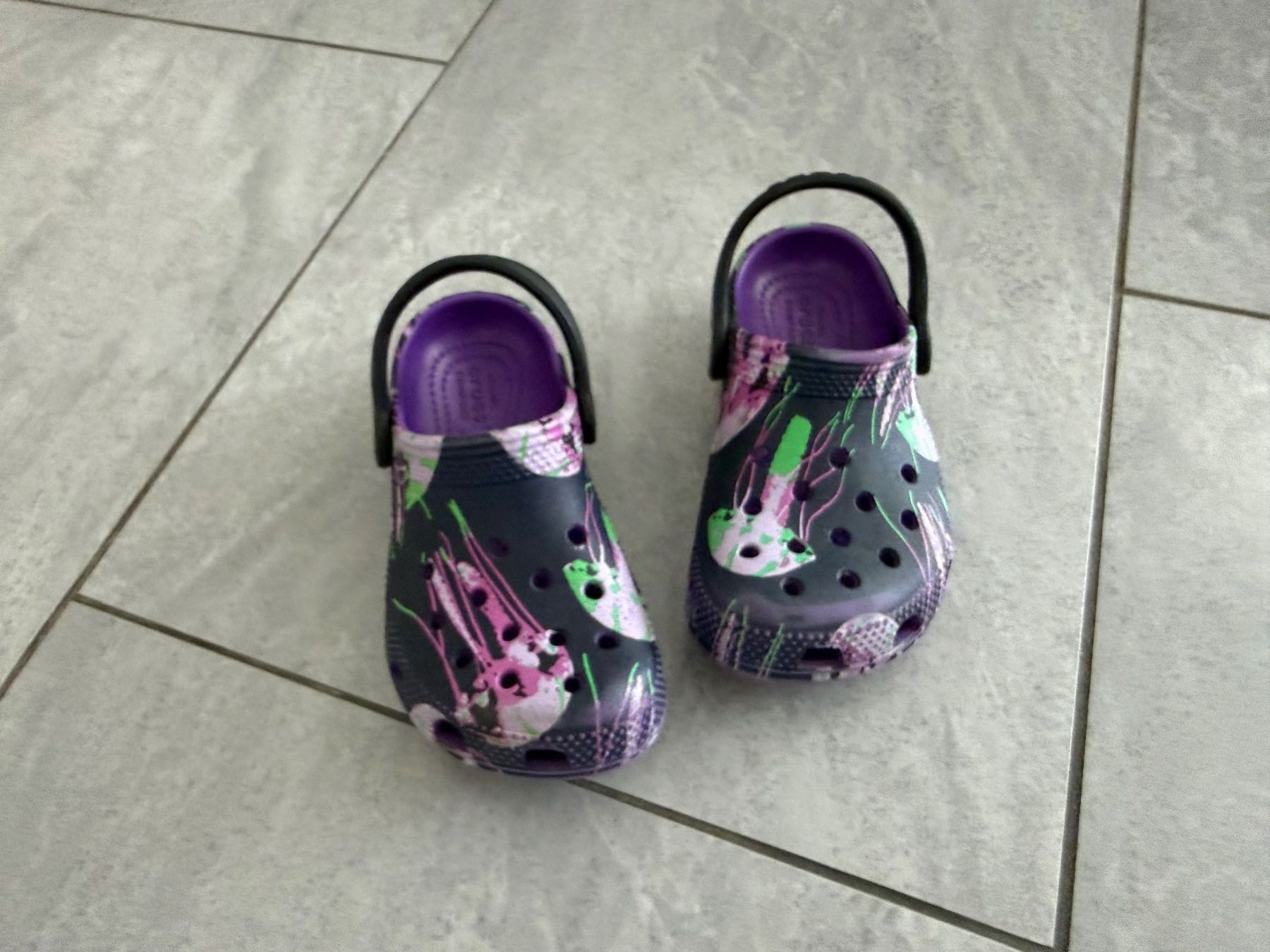 Crocs Scarpe per ragazzi: Crocs - Grösse C10 (27-28) – Usato da Bülach venduto da Loredana13 1