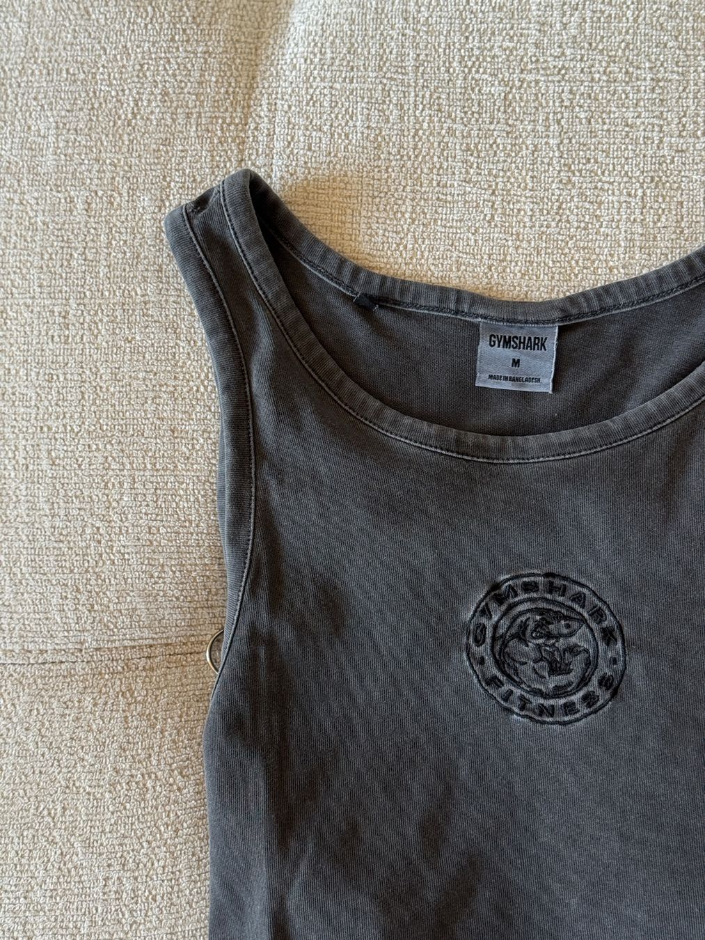 Gymshark T-shirt: Gymshark | Tanktop – Nuovo (secondo la descrizione) da Horgen venduto da onur_5 1