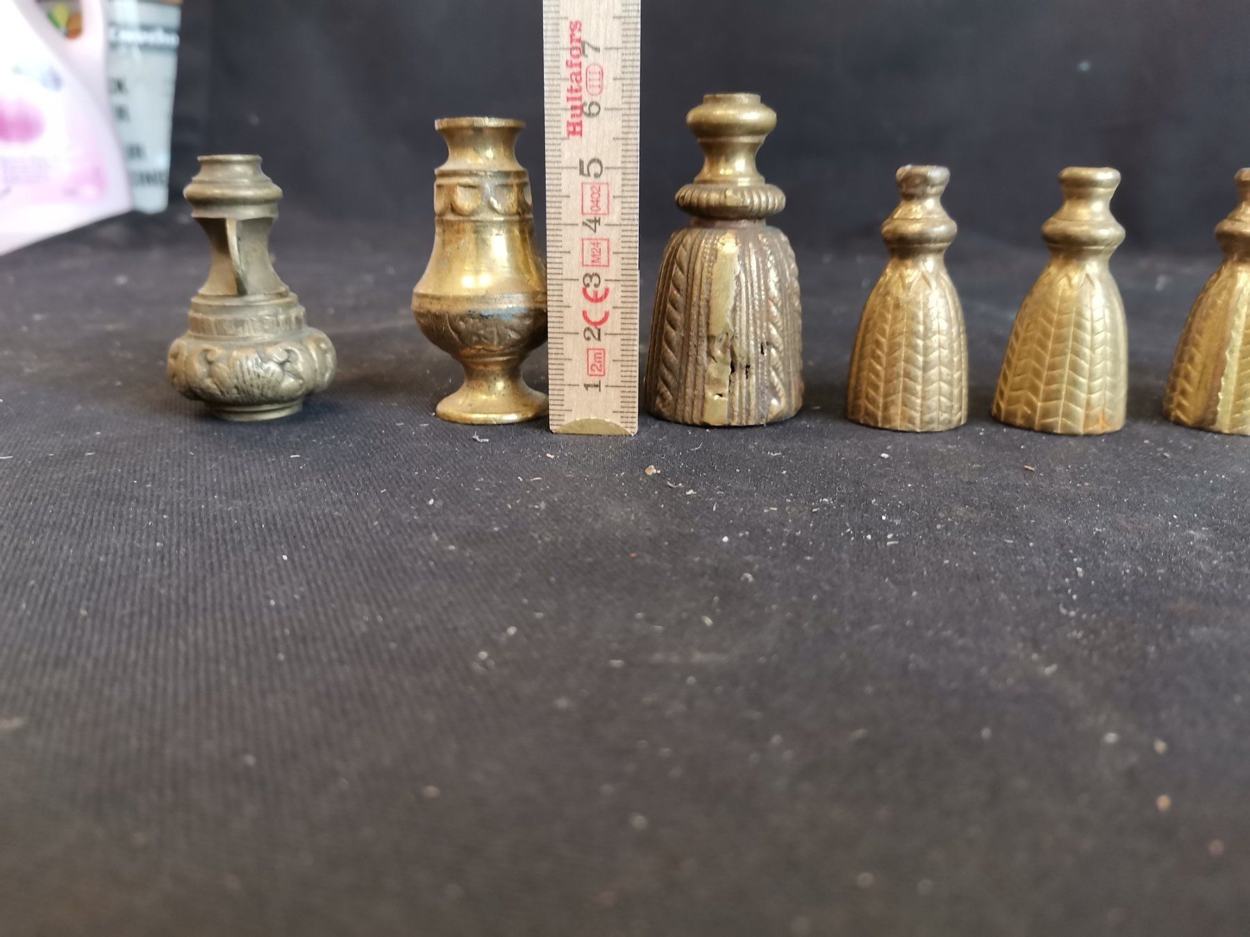 Tutte le decorazioni: Bronze Deckel, Messing Abschluss, Bronze Deko, Messing Deko – Usato da Wiedlisbach venduto da materialkreislauf 1