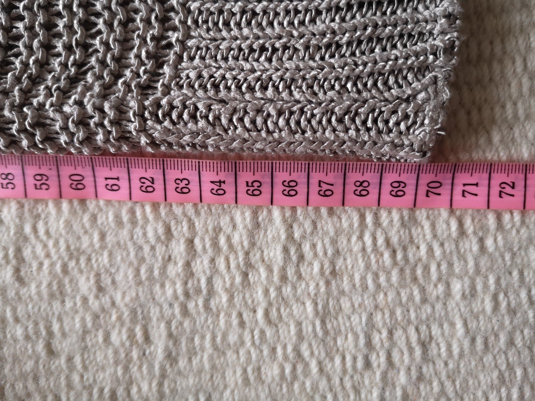 Maglioni & Felpe: 3SUISSES Eleganter Pulli Silberoptik Gr. 36/38 – Usato da Münsingen venduto da Nik_und_Kat 6