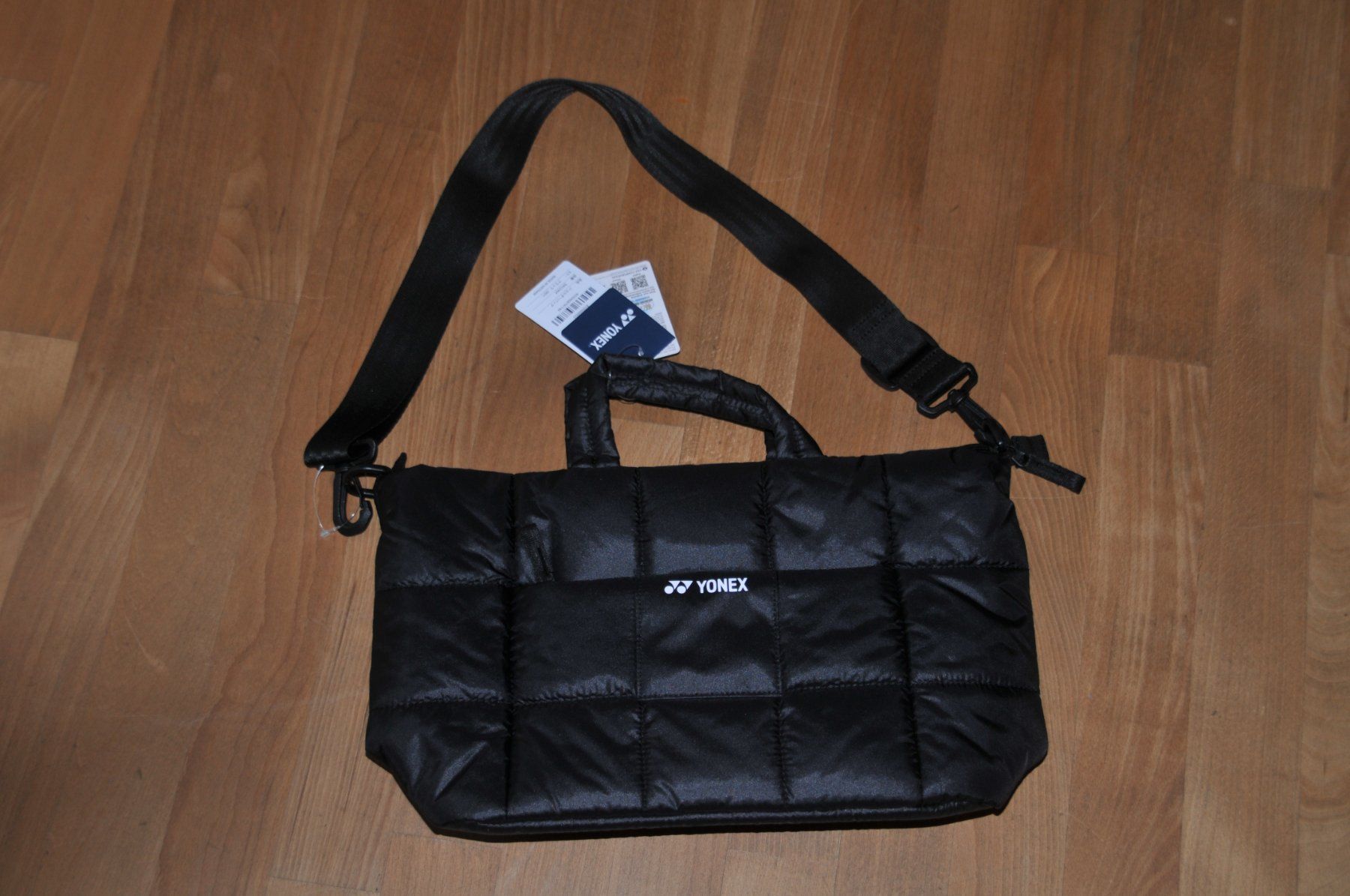 Yonex Borse da donna: Super coole YONEX Schultertasche - NEU – Nuovo e nell'imballaggio originale da Winterthur venduto da Schwestere 1