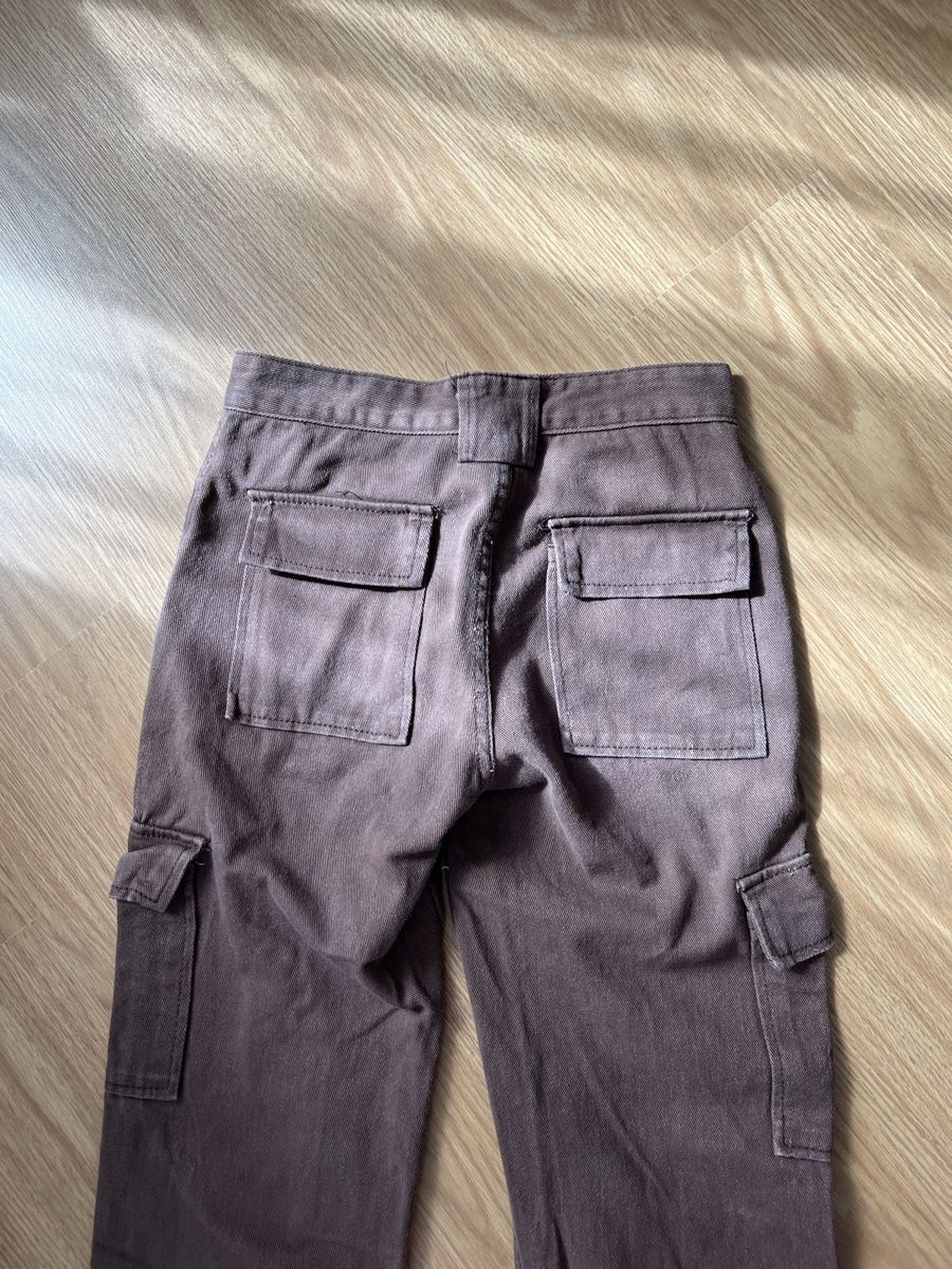 Jeans: Brown Cargo Pants - Y2K Style – Usato da St. Gallen venduto da trxcy 3