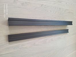 Märklin HO, 2 socles de présentation en Alu , selon photos