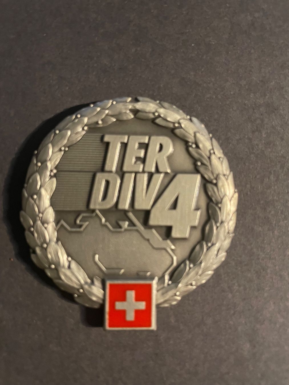 Schweizer Armee Uniformen: Schweizer Armee Militär Peret Emblem – Gebraucht aus Wila von Lokelo