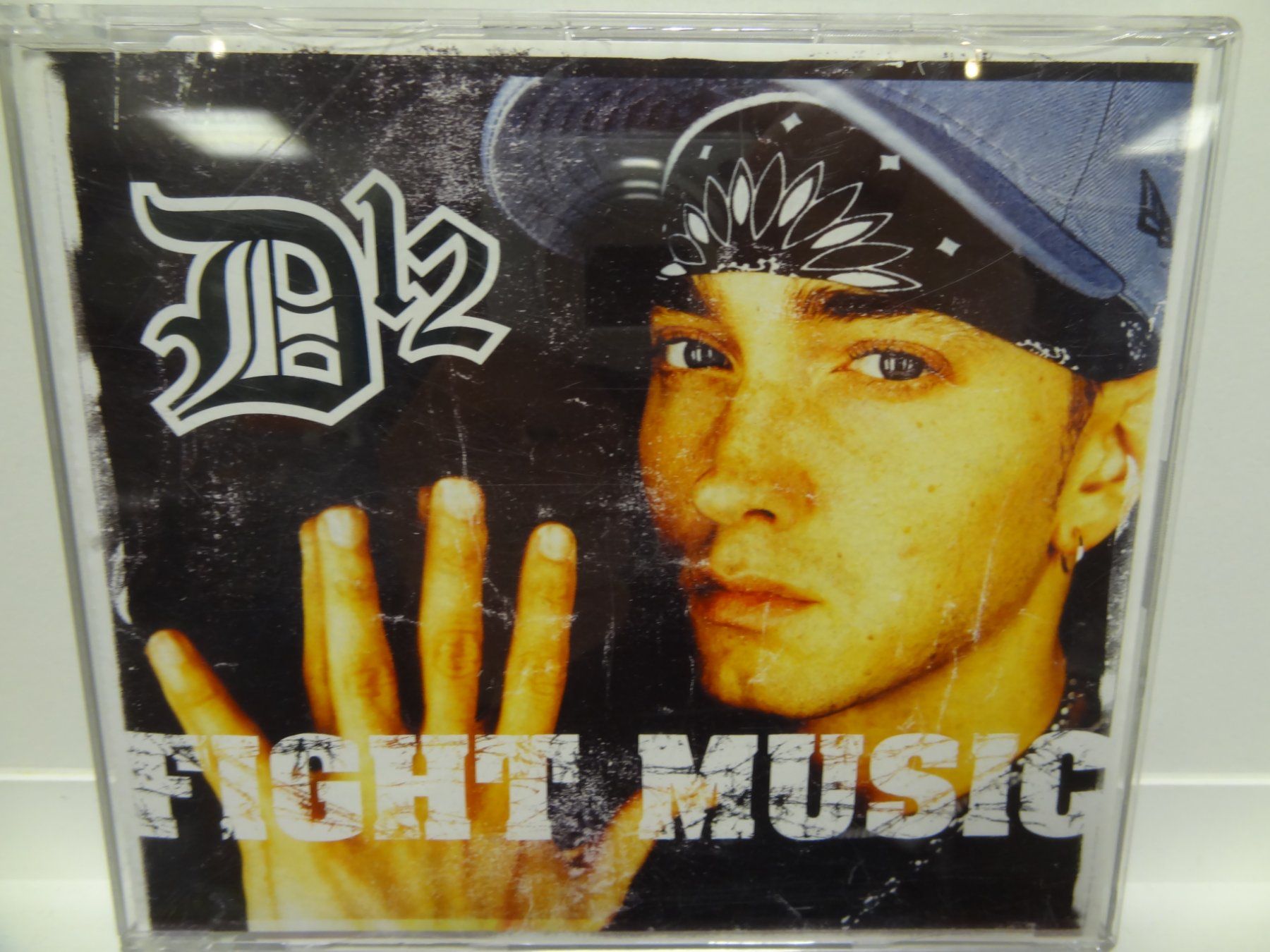 CD: D12 - Fight Music (CD-Maxi) – Usato da luzern venduto da musicandart