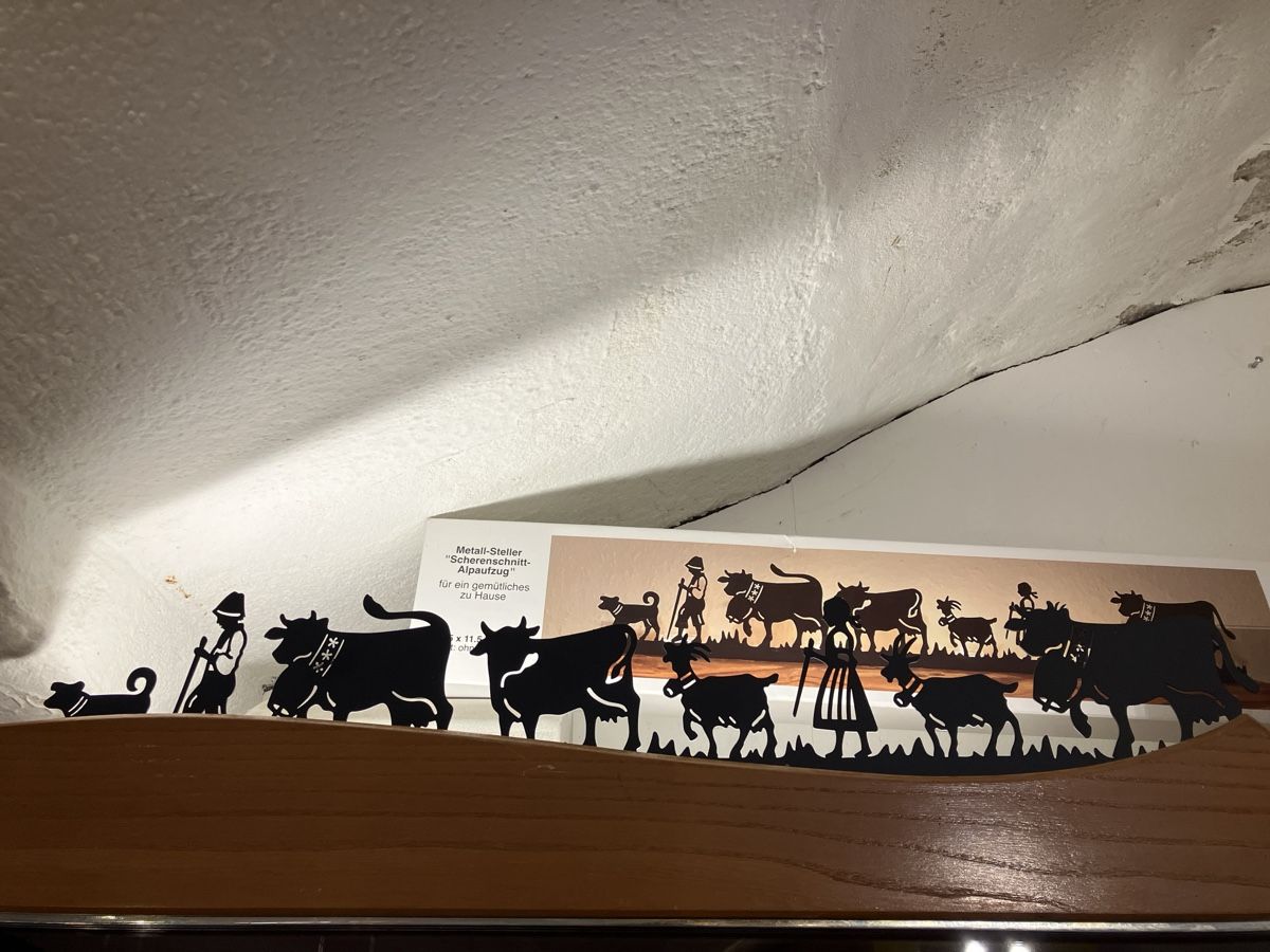 Tutte le decorazioni: Metallscherenschnitt Alpaufzug NEU – Nuovo e nell'imballaggio originale da Erlenbach im Simmental! venduto da Simmentaler-Perlen 4