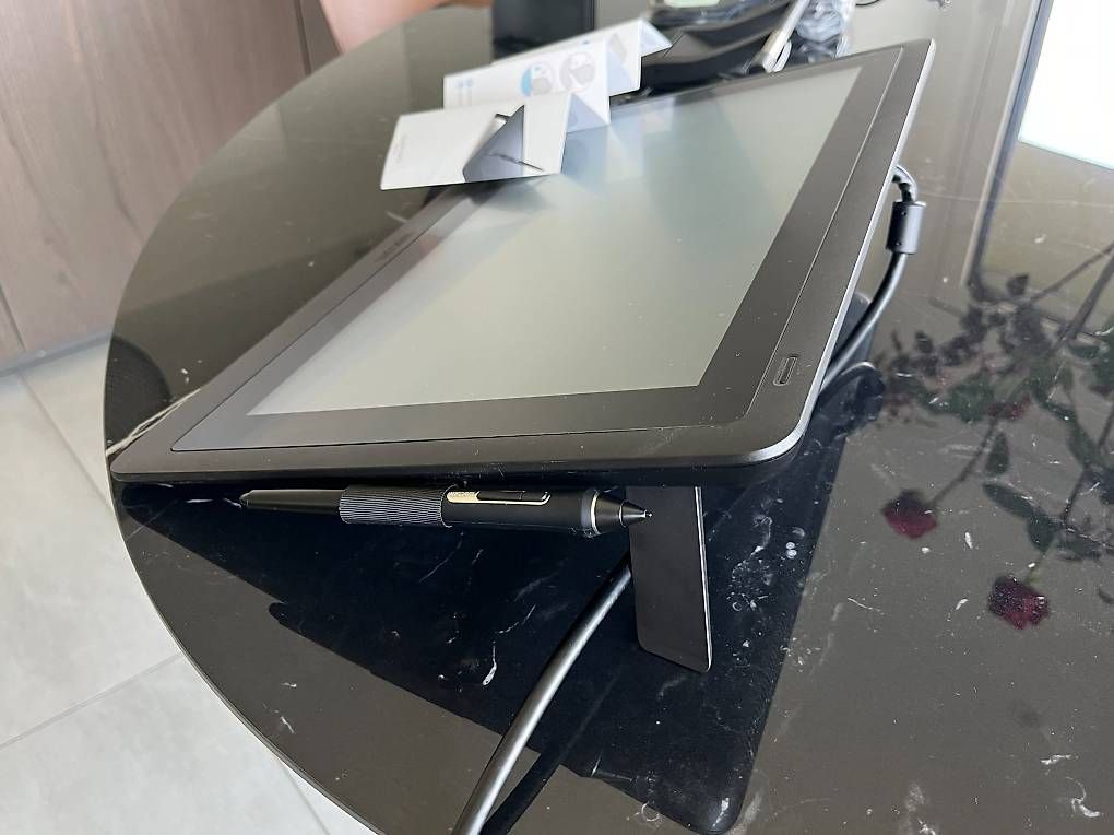 Wacom Tablet PC: Wacom Cintiq 16 – Usato da Morges venduto da lou_l7qs 1