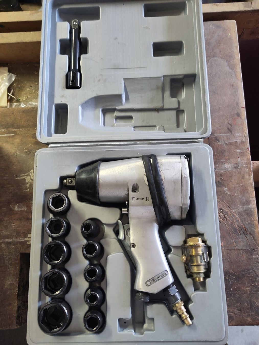Alle Werkzeuge: Druckluft Schlagschrauber Set – Gebraucht aus Buchs AG von arellef 1