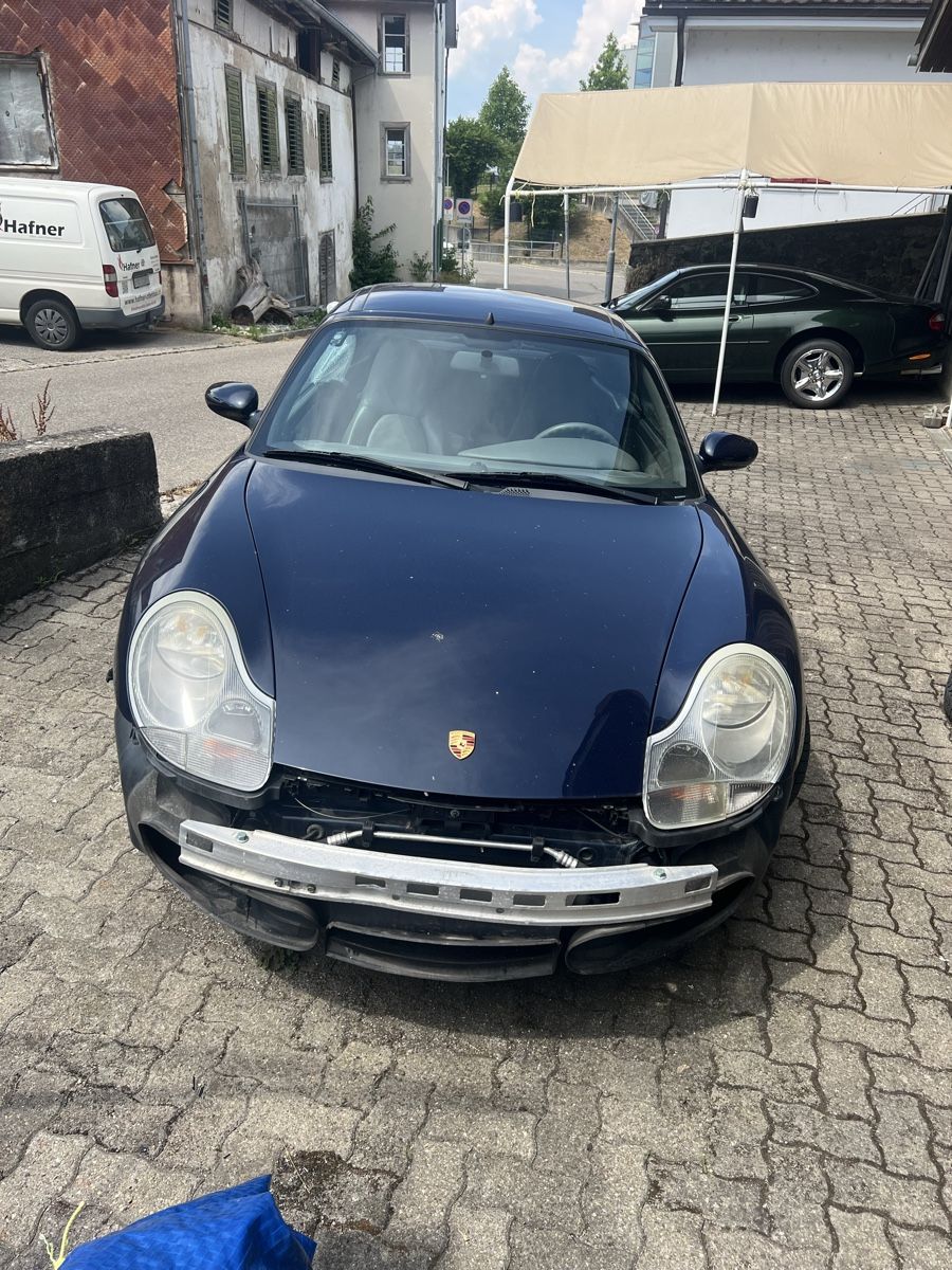 Porsche Automobili: Porsche 911 Carrera Cabriolet 996 – Difettoso da Steckborn venduto da motorschuppen