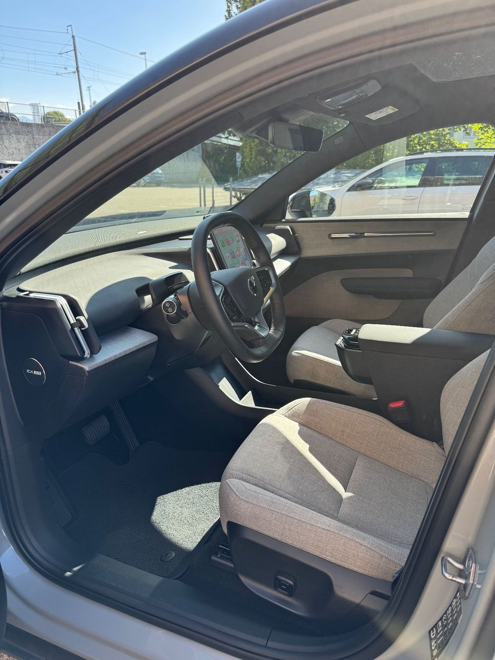 Volvo Automobili: Volvo EX30 E60 Twin Ultra Performance AWD – Usato da Gümligen venduto da Dr_Loci 6