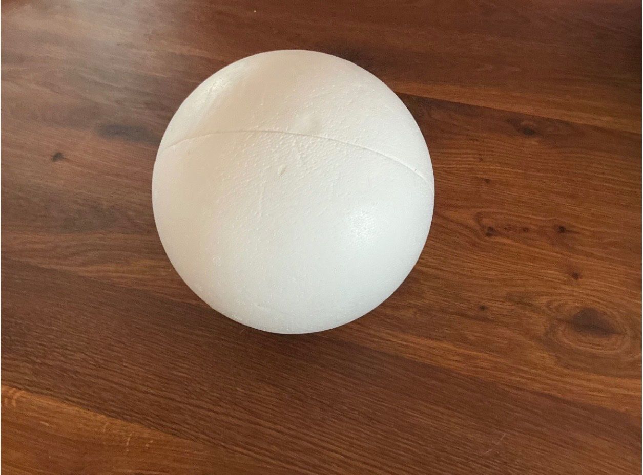 Tutte le decorazioni: 3 paar Styropor Kugeln,  Durchmesser 20cm, Neu – Nuovo (secondo la descrizione) da Gretzenbach venduto da Winery 3