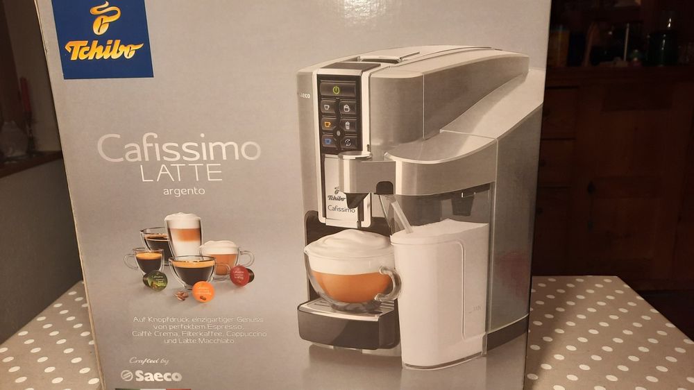 Kaffeemaschine Tschibo, Cafissimo latte, argento | Kaufen auf Ricardo