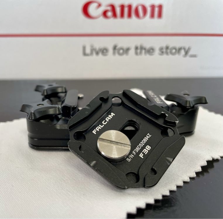 Tilta Kamerakäfig Für Canon EOS C70 – Vollkäfig Mit Cold Shoe, NATO-Schienen & 15 Mm LWS-Platte