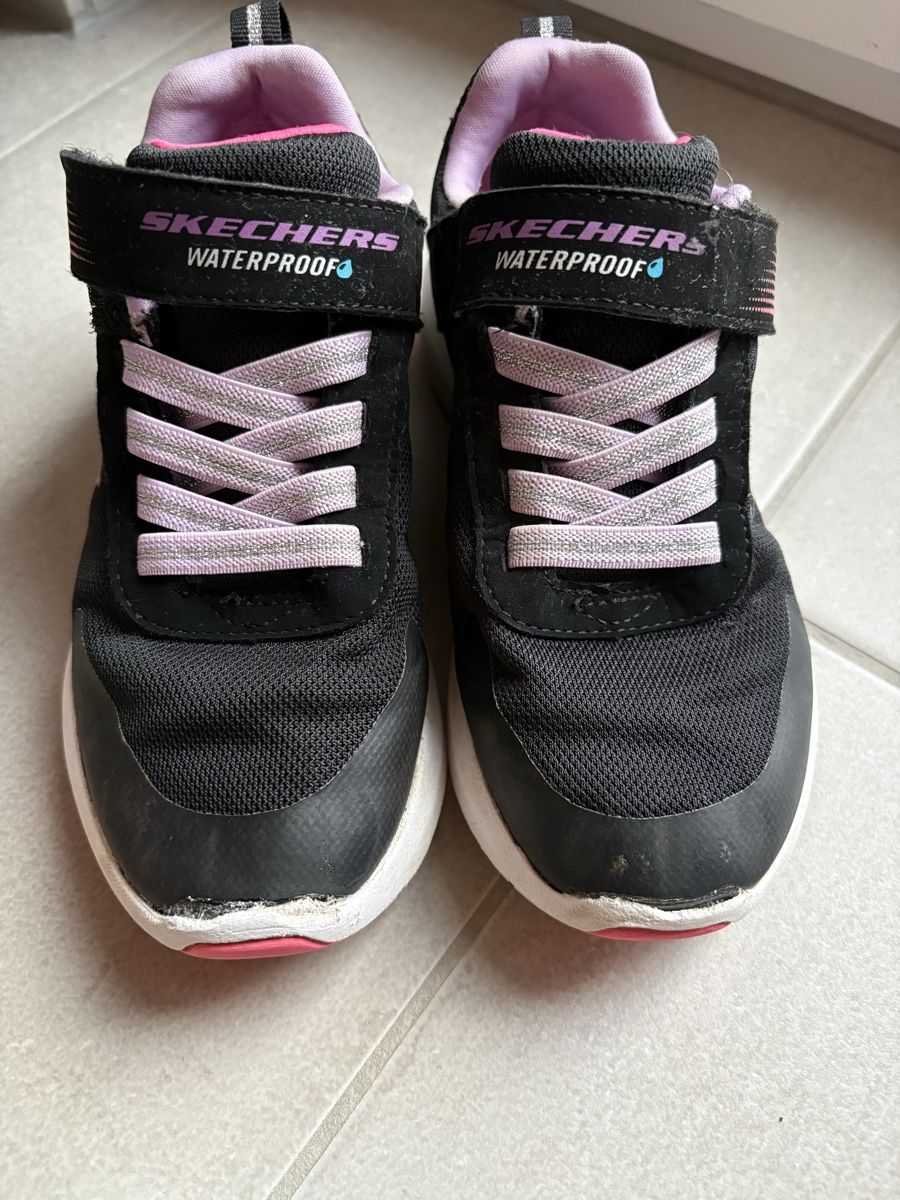 Skechers Schuhe für Mädchen: Mädchen Turnschuhe Gr. 28 – Gebraucht aus Wolfhausen von lala_wolfhausen 4