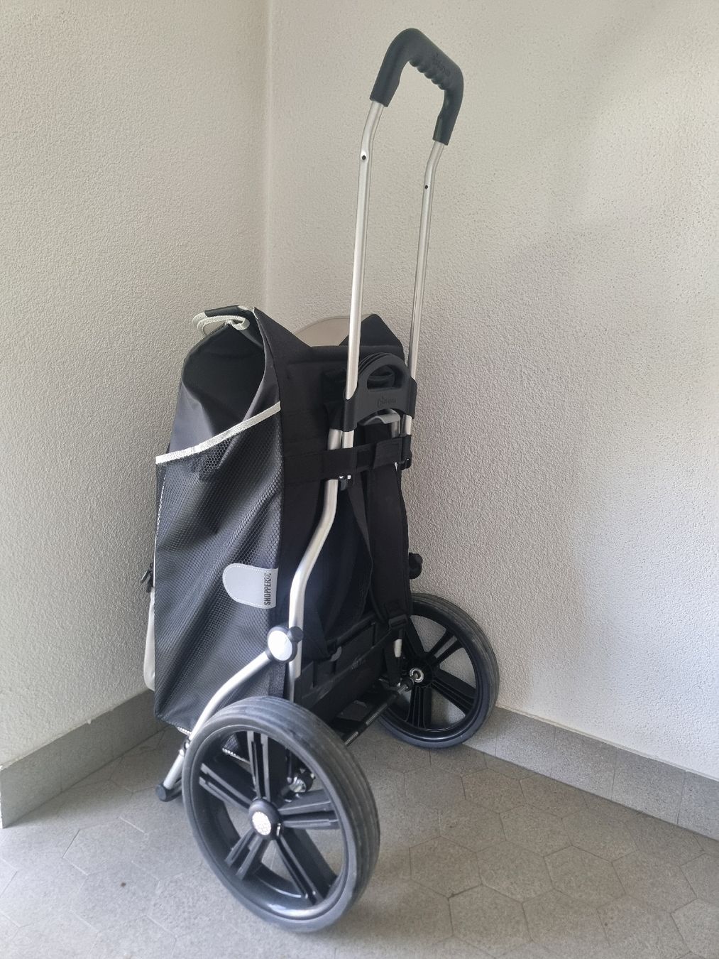 Altro per la casa: Shopping wheeled suitcase – Nuovo (secondo la descrizione) da Zürich venduto da mel_p88h 2