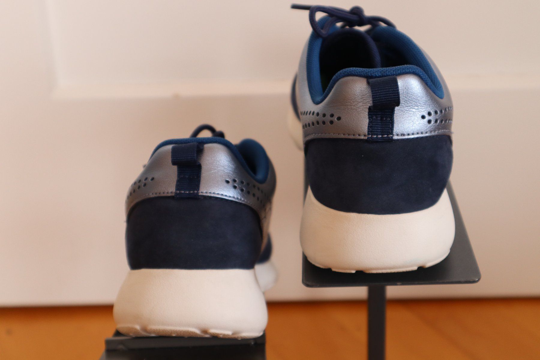 Nike Scarpe da donna: Sneaker, Nike, Gr. 38, Leder, Neuwertig – Nuovo (secondo la descrizione) da Wattwil venduto da diamant1 3