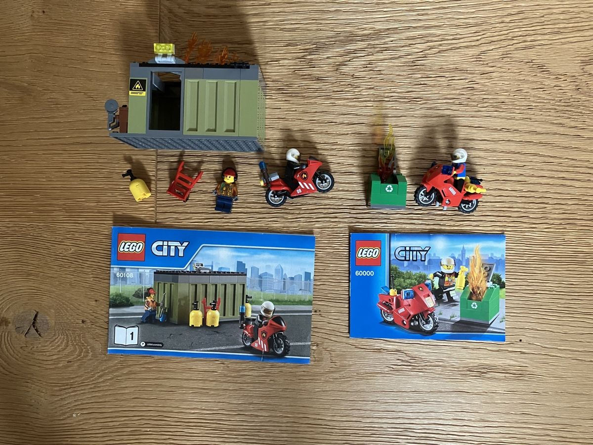 Lego Kit di costruzioni: Lego city 2 Sets – Usato da Bever venduto da dvojca