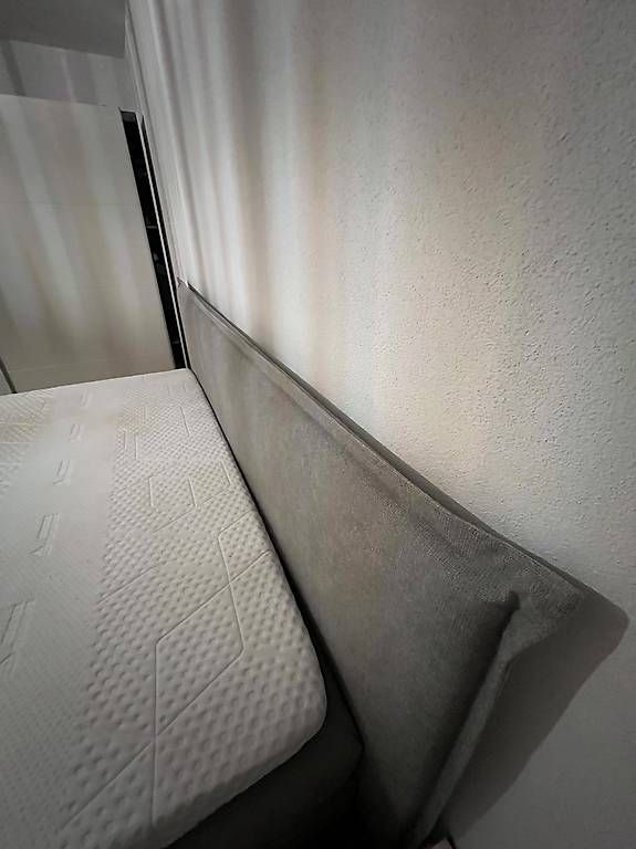 Letti: Emma Diamond Boxspringbett 200x200 cm  Light Grey – Usato da Aarau Rohr venduto da lor_7r2q 3
