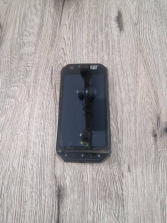 Telefoni cellulari / Smartphones: CAT Handy – Usato da Kaisten venduto da Gartenbauer01 1