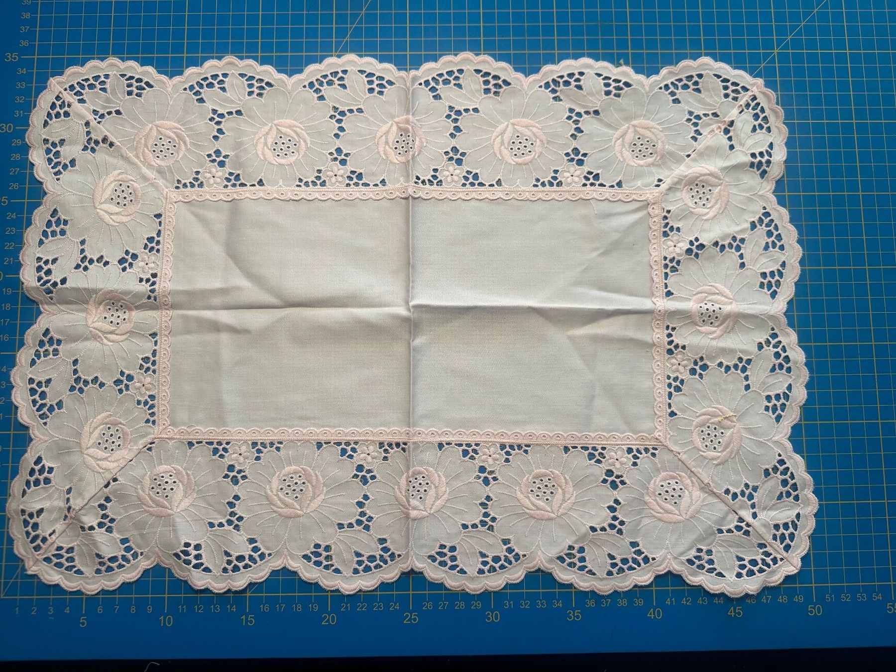 Tutte le decorazioni: GESTICKT DECO SET – Usato da Bottighofen venduto da M.O.L 1