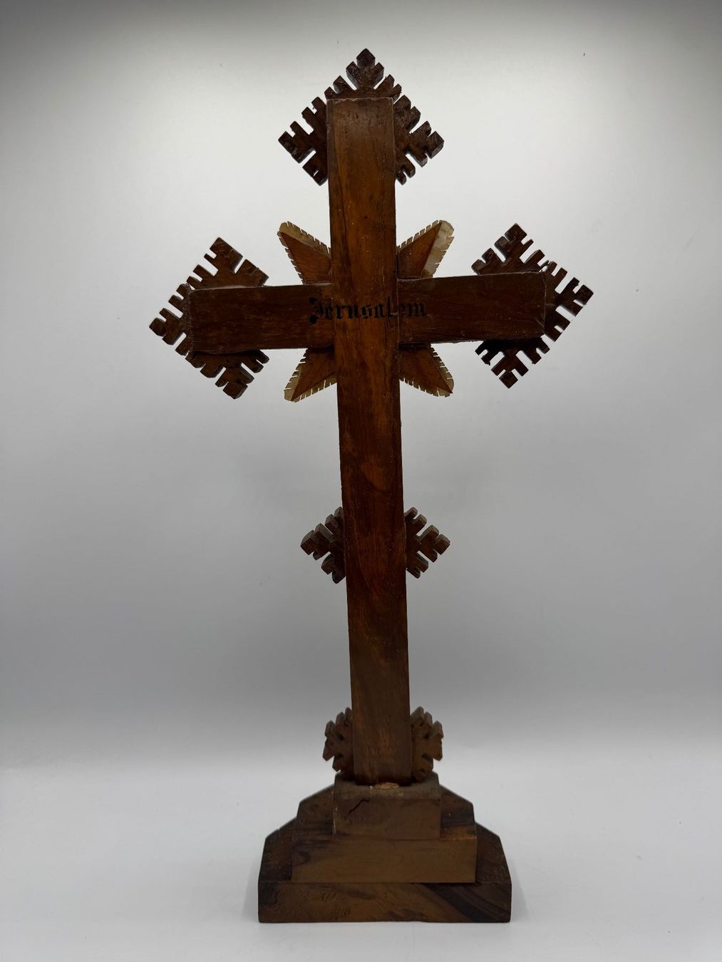 Statuette: Altes Kruzifix , Holz, religiös – Usato da Sachseln venduto da BONATI01 5