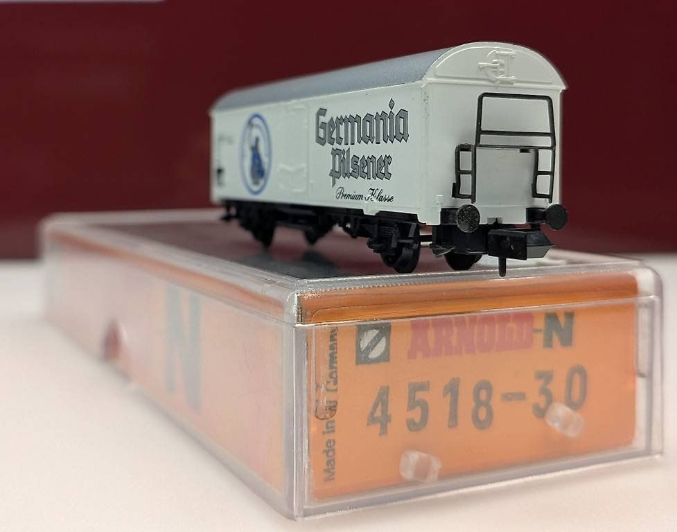 Arnold Modelleisenbahnen: Spur N Kühlwagen "Germania Pilsener" – Gebraucht aus Reinach BL von angus74 1