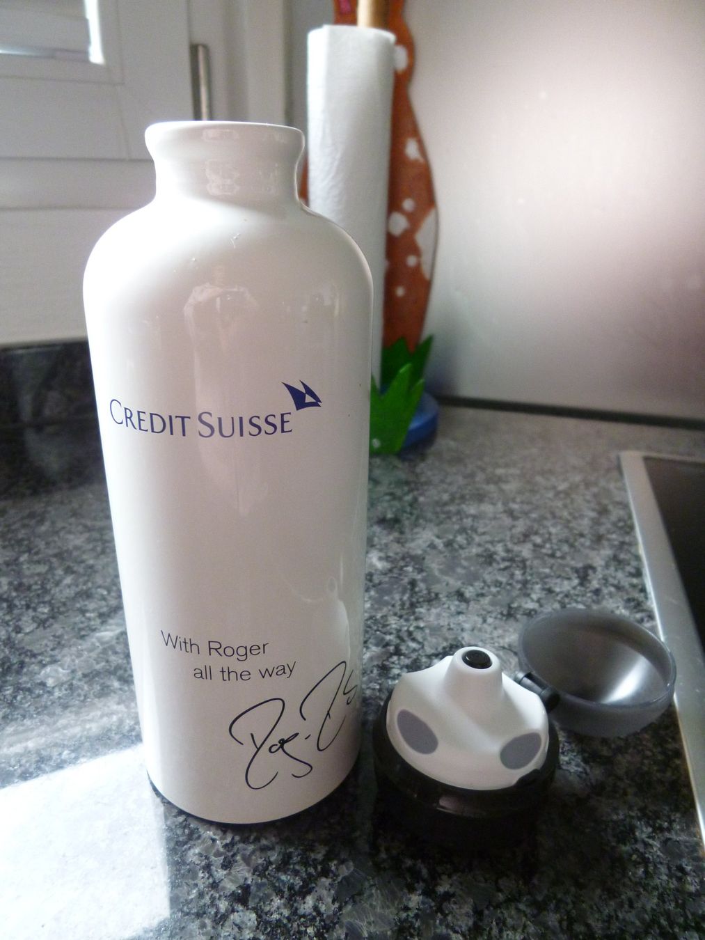 Sigg Borracce & Thermos: Sigg-Flasche Roger Federer Credit Suisse  NEU – Nuovo (secondo la descrizione) da Dättlikon venduto da Mamakuga 2