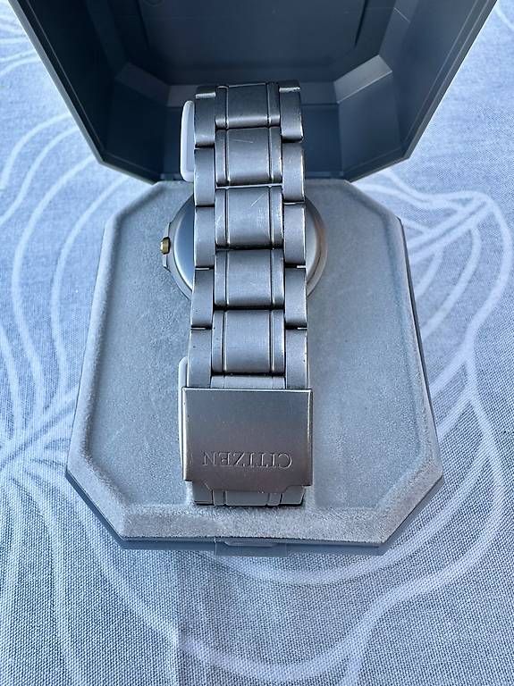 Citizen Orologi: Citizen Titanium Unisex – Usato da Schaffhausen venduto da mis_p8nv 1